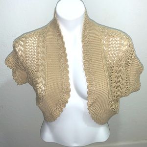 Signature by Robbie Bee Cropped Cardigan